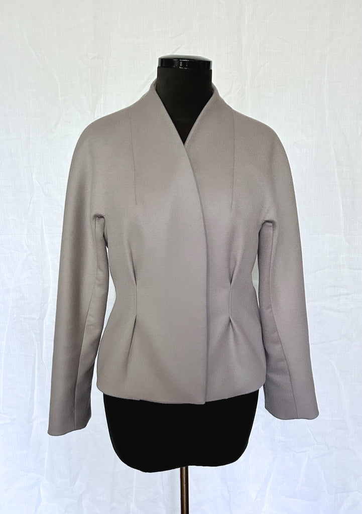 Joan structured jacket in grey cashmere