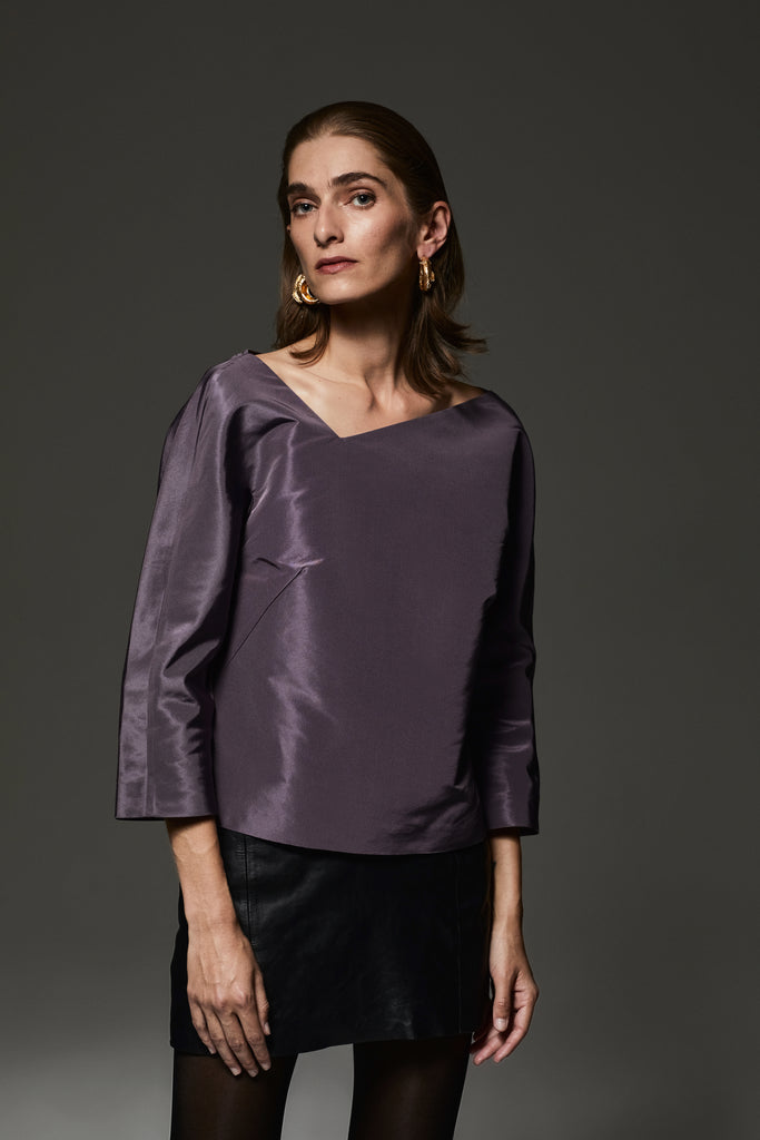 Audrey blouse in purple Ottoman silk with three-quarter sleeves