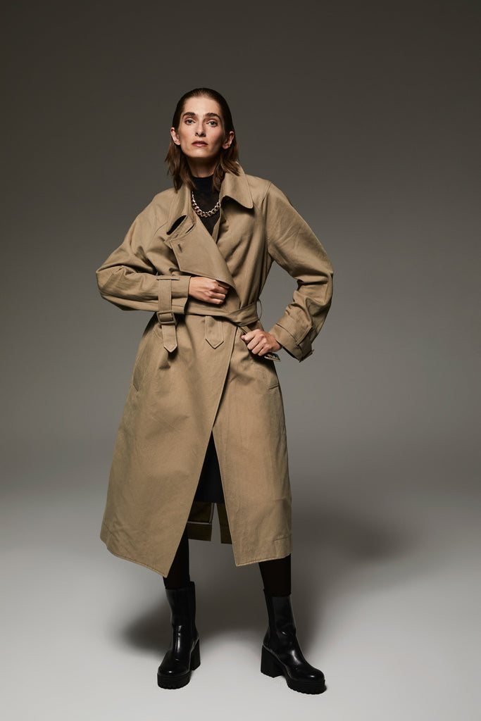 Tightened Dark oak linen trench coat with Raglan sleeves and bucket belt