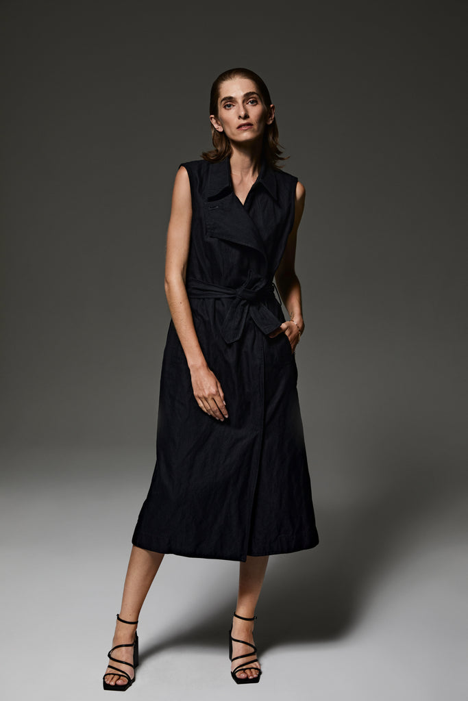 Sleeveless Charlie trench dress in blackkhaki double-face linen twill, midi length